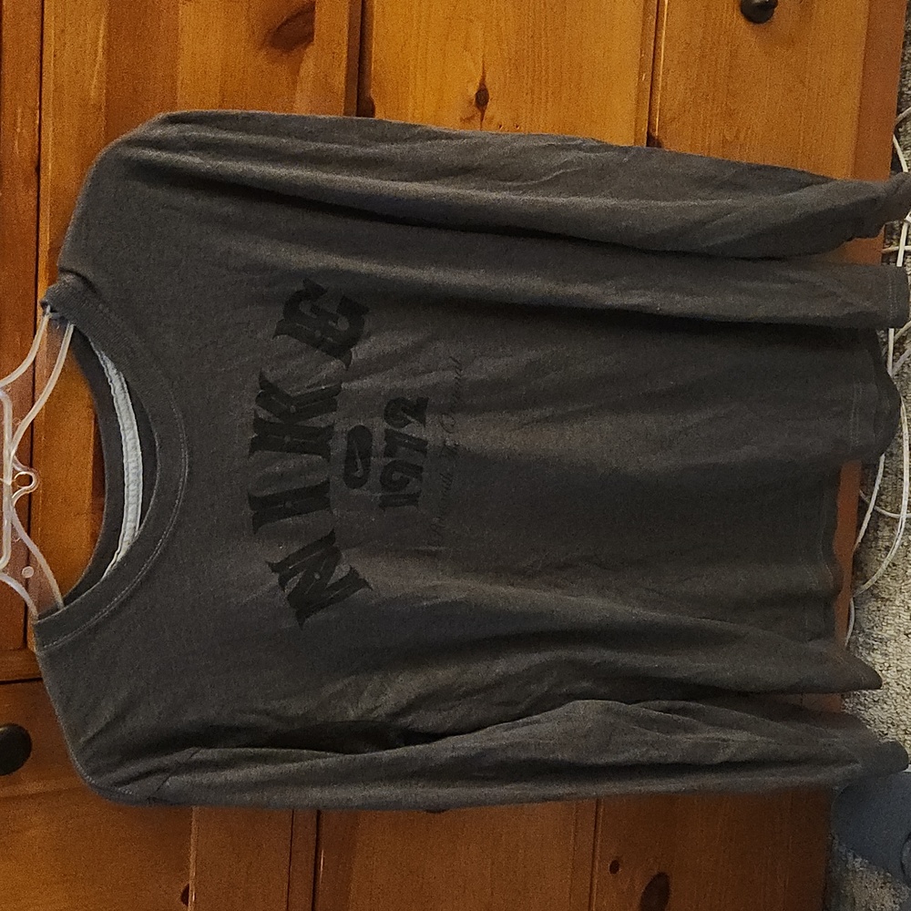 Nike Long Sleeve T-Shirt